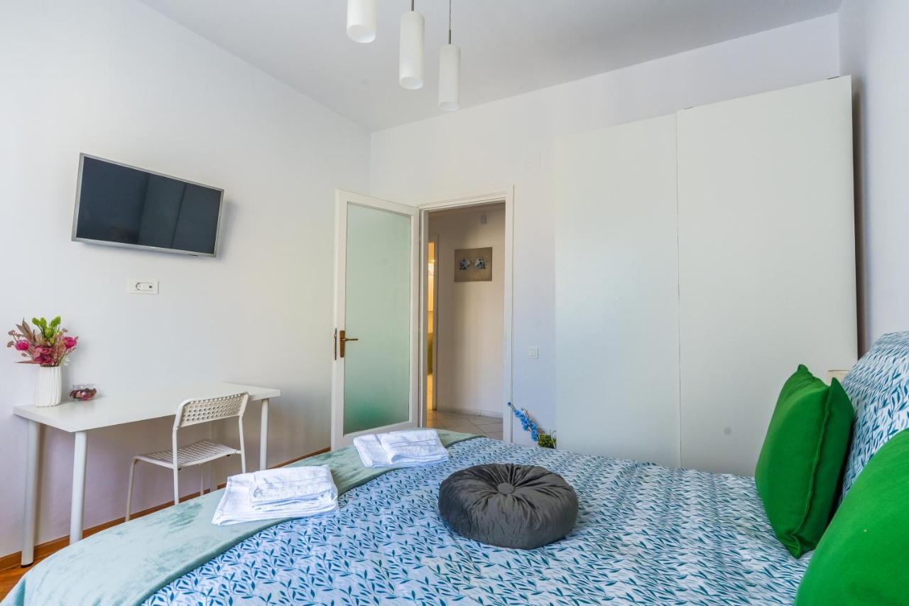 Ultracentral Golden Gatehouse 3 Bdrm Bucarest Exterior foto