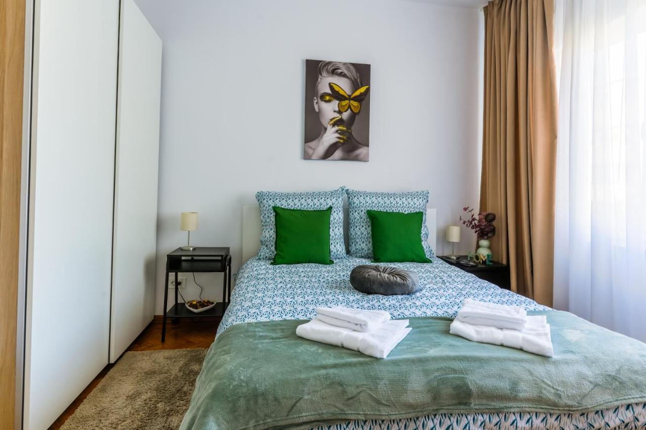 Ultracentral Golden Gatehouse 3 Bdrm Bucarest Exterior foto
