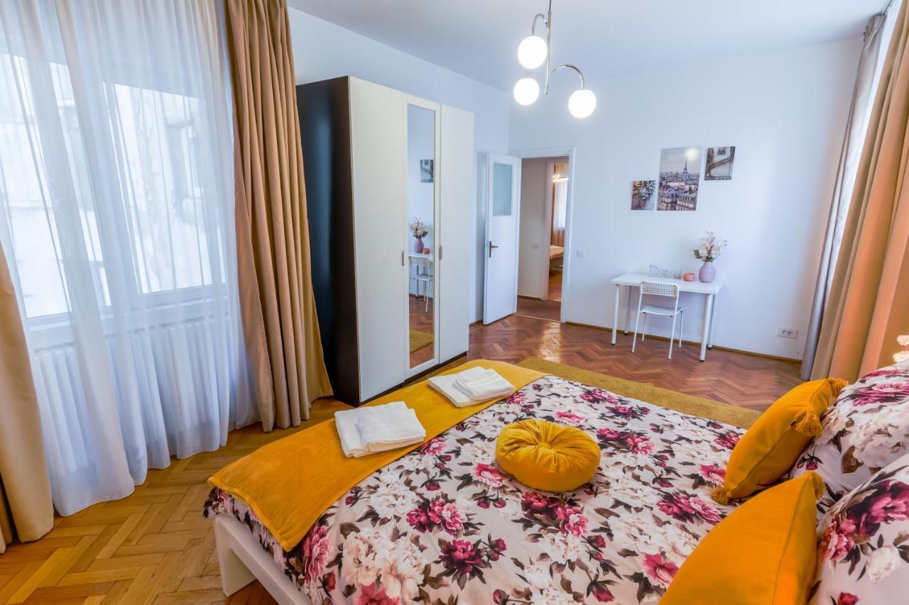 Ultracentral Golden Gatehouse 3 Bdrm Bucarest Exterior foto