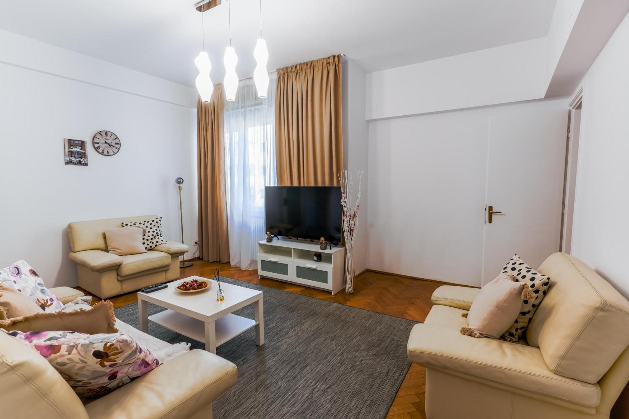 Ultracentral Golden Gatehouse 3 Bdrm Bucarest Exterior foto